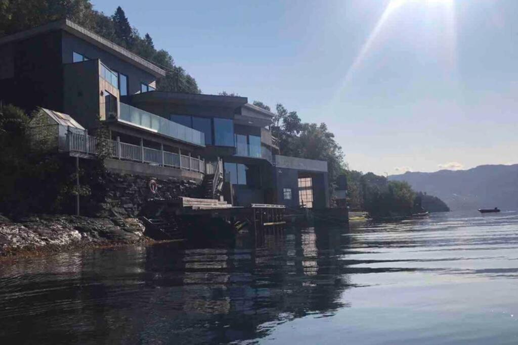 Panoramaresort In Hardangerfjorden Leilighet I Sjokanten Ved Hardangerfjorden For 7 Personer Boat , Sauna,Kajak, Sup For Rent 厄于斯特瑟 外观 照片