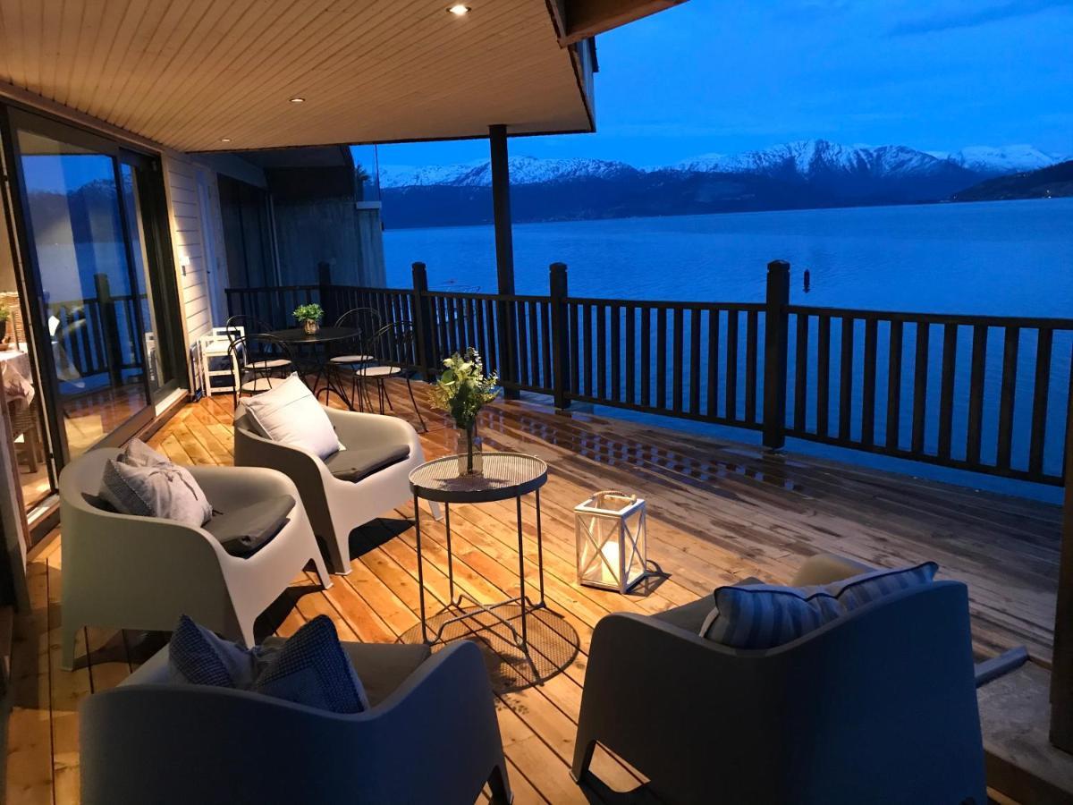 Panoramaresort In Hardangerfjorden Leilighet I Sjokanten Ved Hardangerfjorden For 7 Personer Boat , Sauna,Kajak, Sup For Rent 厄于斯特瑟 外观 照片