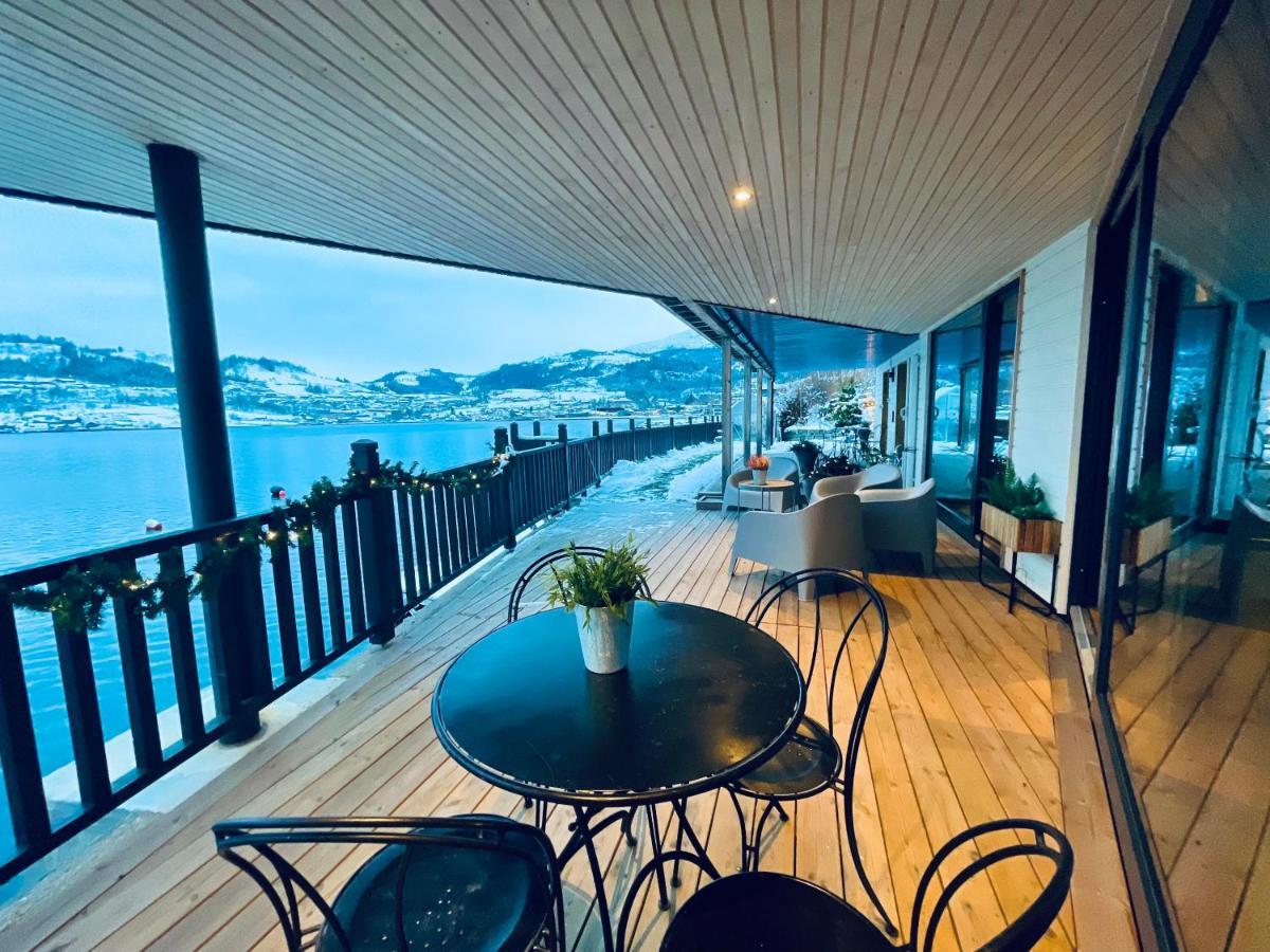 Panoramaresort In Hardangerfjorden Leilighet I Sjokanten Ved Hardangerfjorden For 7 Personer Boat , Sauna,Kajak, Sup For Rent 厄于斯特瑟 外观 照片