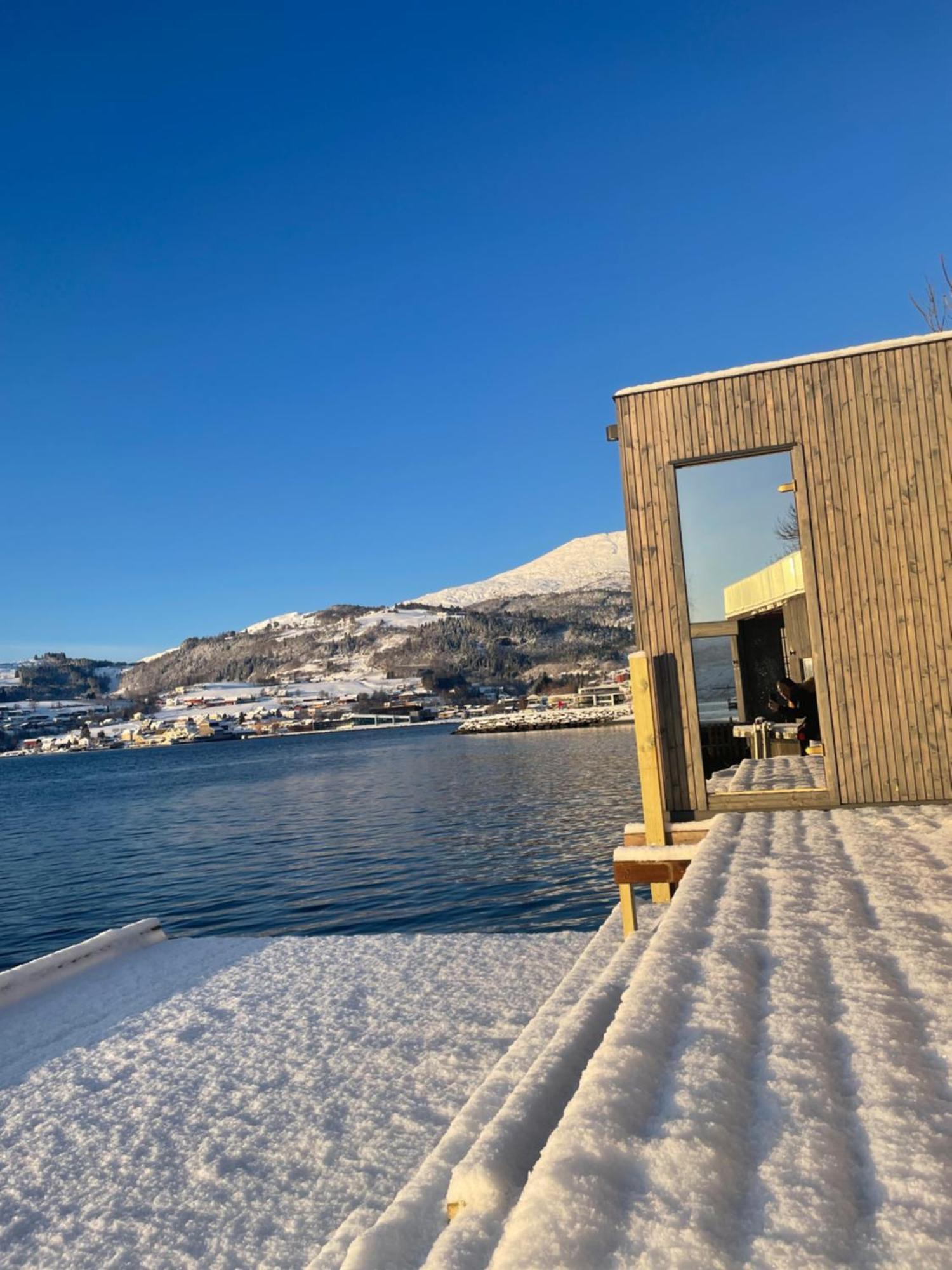 Panoramaresort In Hardangerfjorden Leilighet I Sjokanten Ved Hardangerfjorden For 7 Personer Boat , Sauna,Kajak, Sup For Rent 厄于斯特瑟 外观 照片